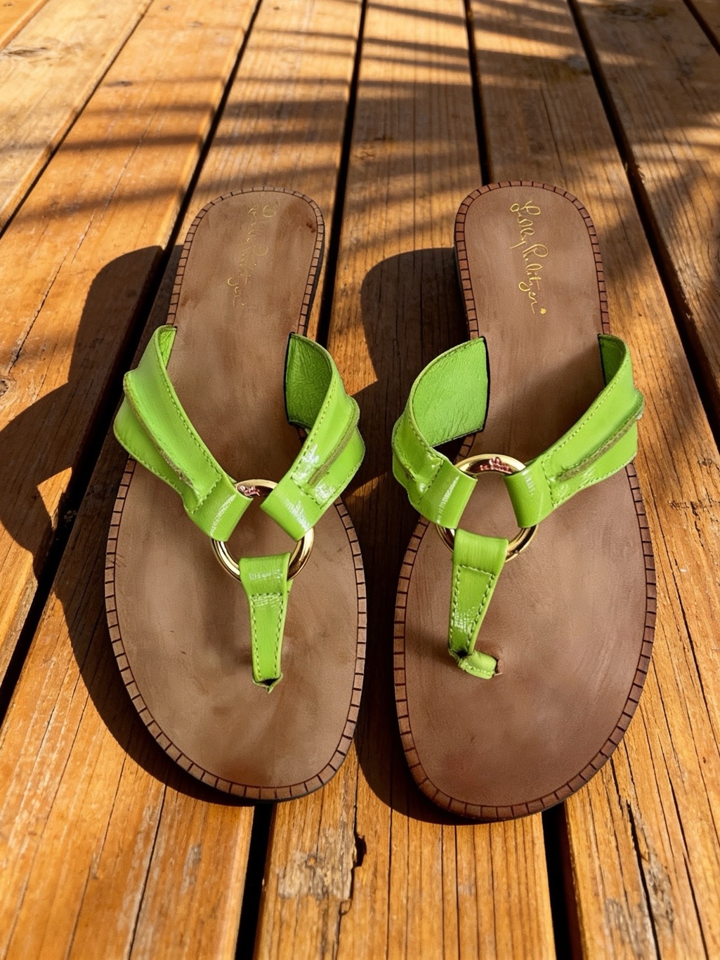 Lilly Pulitzer Women’s Lime Green Leather Thong Sandals With Gold Ring Size 8